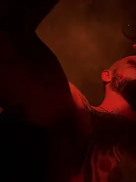 kingNQueen1211 online show from 04/10/26, 09:38