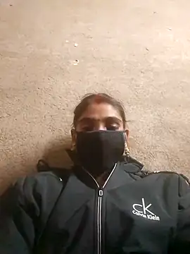 Laxmi9090 online show from 12/15/25, 02:23