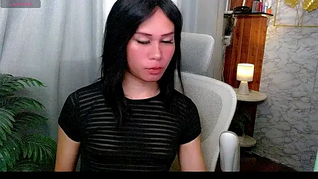Snapshot of xSweet_Gigi chatting on 06/26/26, 10:37 xSweet Gigi online show from 06/26/26, 10:37