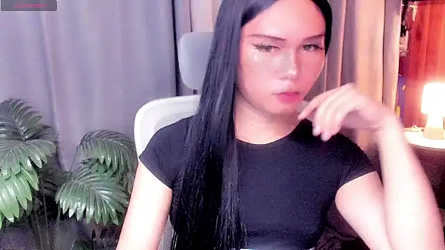 xSweet Gigi online show from 04/17/26, 06:22