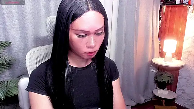 Snapshot of xSweet_Gigi chatting on 05/03/26, 12:05 xSweet Gigi online show from 05/03/26, 12:05
