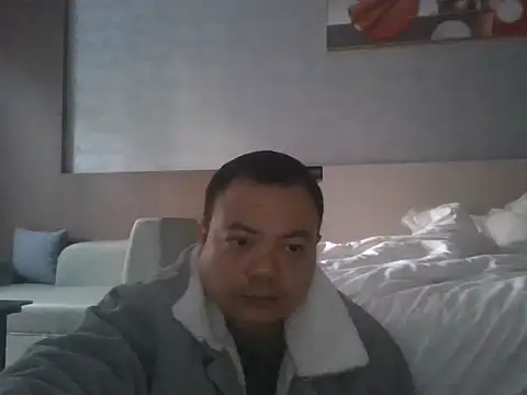 linzi 66 online show from 12/17/25, 09:03