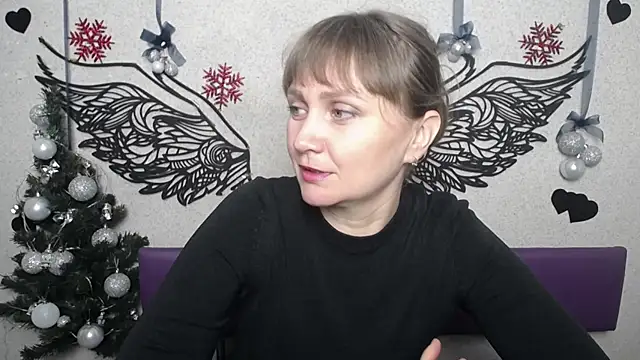 KellyClar online show from 12/16/25, 06:06