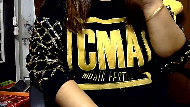 butterflyslay online show from 01/11/26, 04:03