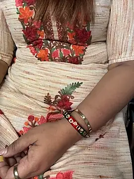 butterflyslay online show from 02/09/26, 02:20