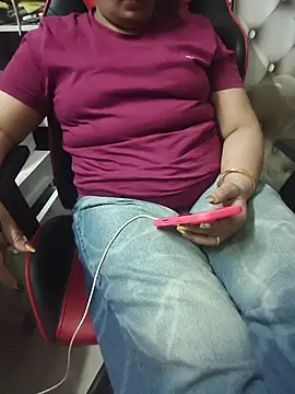 butterflyslay online show from 04/13/26, 04:22