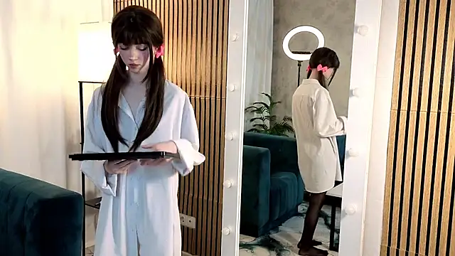 ViollaBloom online show from 02/15/26, 11:14