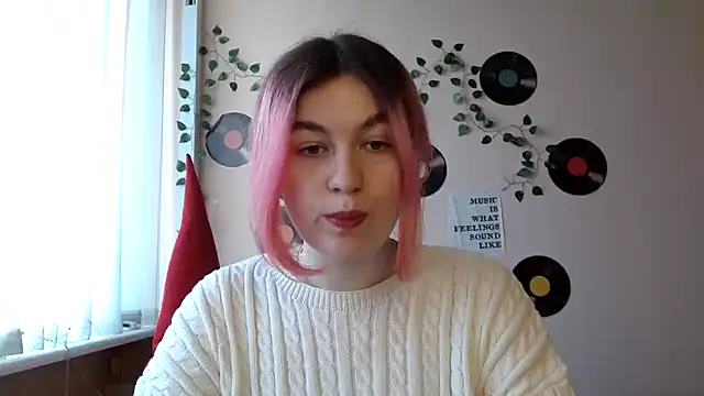 Aura  Myst online show from 12/18/25, 12:42