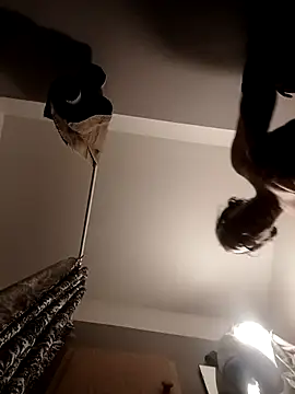 Olivassl22 online show from 04/07/26, 06:21