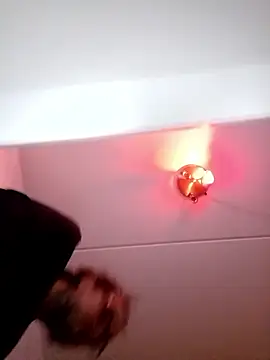 Snapshot of Olivassl22 chatting on 02/05/26, 06:37 Olivassl22 online show from 02/05/26, 06:37