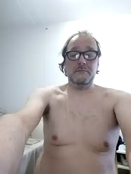 Snapshot of Olivassl22 chatting on 02/17/26, 06:05 Olivassl22 online show from 02/17/26, 06:05