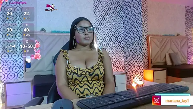 Auurora tay online show from 12/18/25, 11:58