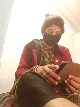 Aaisha 01 online show from 12/22/25, 05:40