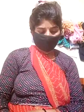 Aaisha 01 online show from 02/03/26, 03:17