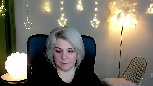 EvaEvals online show from 12/16/25, 07:34