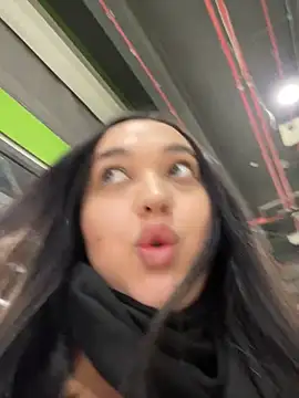 Snapshot of Bright-Flash chatting on 12/16/25, 01:26 Bright-Flash online show from 12/16/25, 01:26