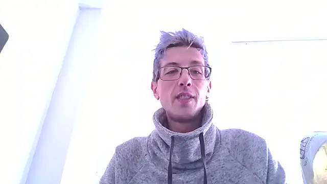 AskAveryAnything online show from 12/20/25, 08:22