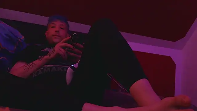 AskAveryAnything online show from 04/22/26, 08:15