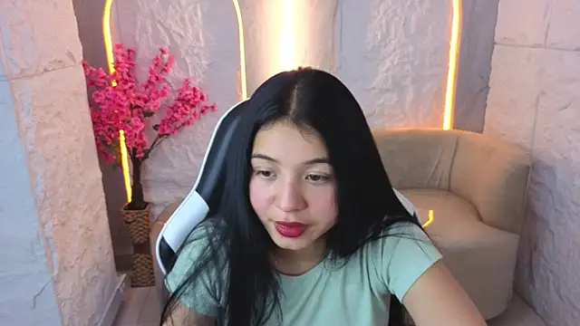 Sofi Adams Tx online show from 12/15/25, 01:28