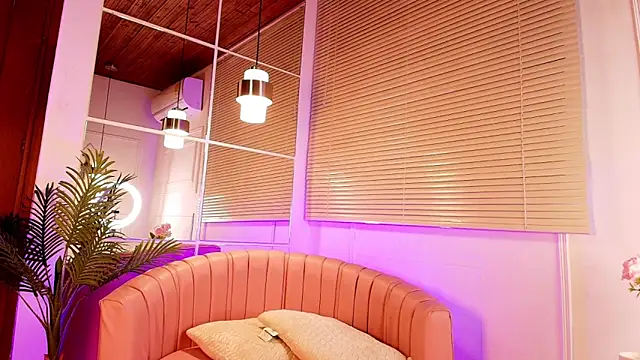 emily burton18 online show from 02/10/26, 11:42