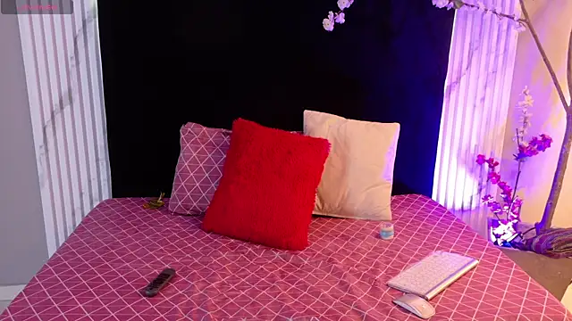 bella moonlight cr online show from 04/14/26, 03:33