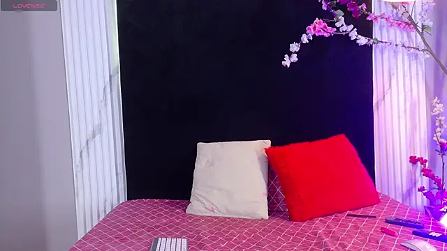 bella moonlight cr online show from 04/22/26, 03:24