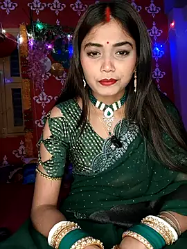 Sweet-priyaa online show from 04/22/26, 04:36