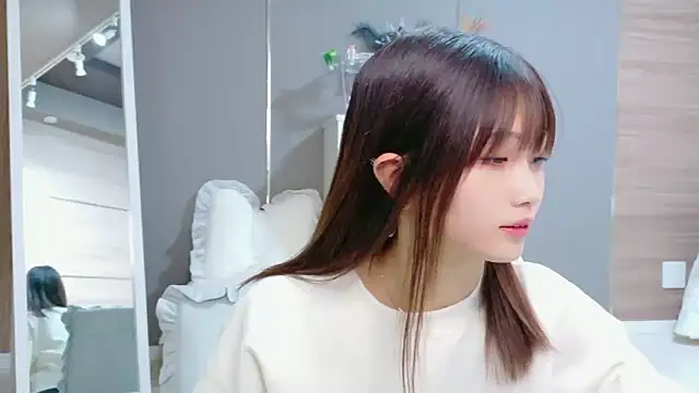 ayu-jpnk online show from 12/14/25, 08:20