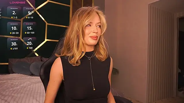 MollyyMayy online show from 04/12/26, 05:27