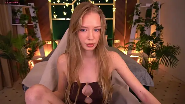 MollyyMayy online show from 02/10/26, 03:44