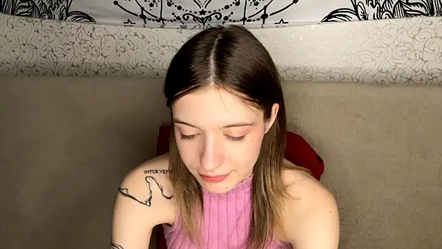 Shining Robi online show from 12/21/25, 11:23