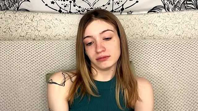 Shining Robi online show from 04/22/26, 07:15