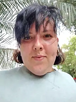 Divine Pouvoir online show from 02/17/26, 07:55