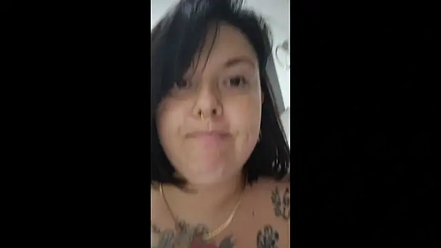 Divine Pouvoir online show from 02/16/26, 07:56