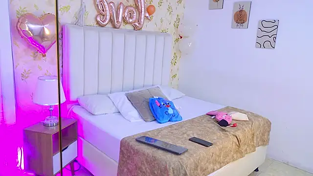 Celeste Clarke online show from 02/16/26, 07:56