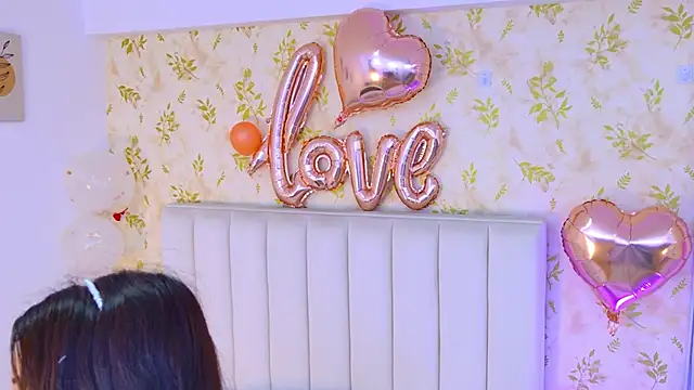 Celeste Clarke online show from 02/15/26, 07:46