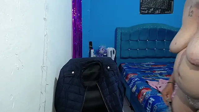 Snapshot of Annelis1 chatting on 02/05/26, 07:43 Annelis1 online show from 02/05/26, 07:43