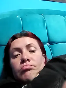 Snapshot of Annelis1 chatting on 01/07/26, 11:21 Annelis1 online show from 01/07/26, 11:21