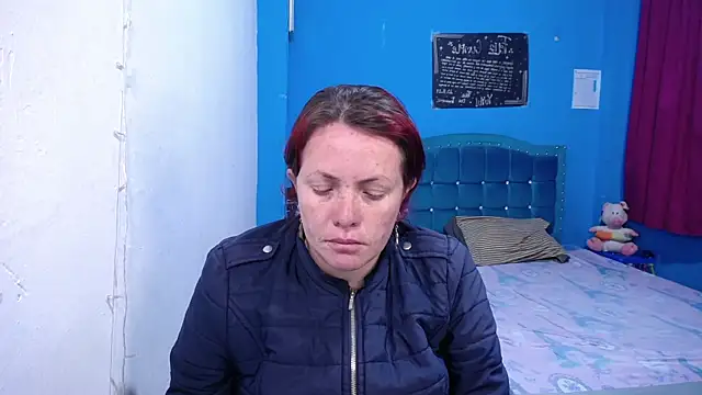 Snapshot of Annelis1 chatting on 02/16/26, 12:15 Annelis1 online show from 02/16/26, 12:15