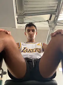 Snapshot of chico_sweet chatting on 12/15/25, 04:24 chico sweet online show from 12/15/25, 04:24