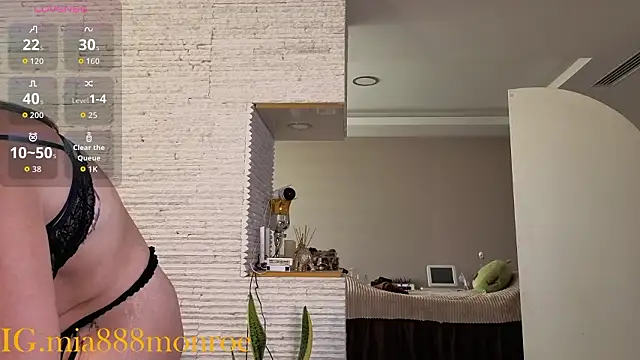 Snapshot of mia_monroe888 chatting on 02/12/26, 04:29 mia monroe888 online show from 02/12/26, 04:29