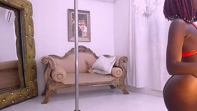 MilaHallu online show from 05/26/26, 05:33