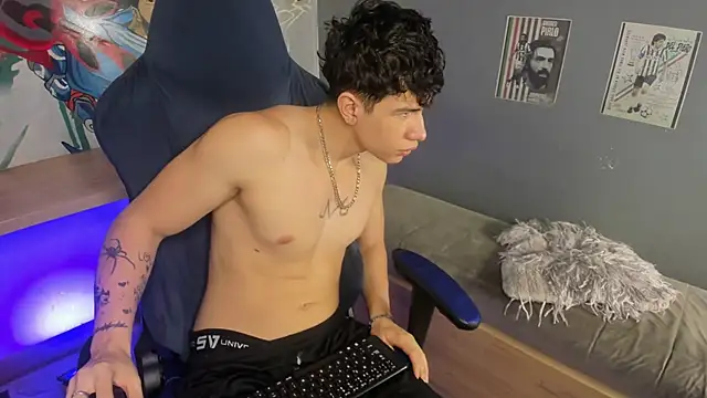 Snapshot of Criss_Adams chatting on 02/06/26, 03:35 Criss Adams online show from 02/06/26, 03:35