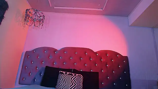 scarlett venom  online show from 03/18/26, 08:10