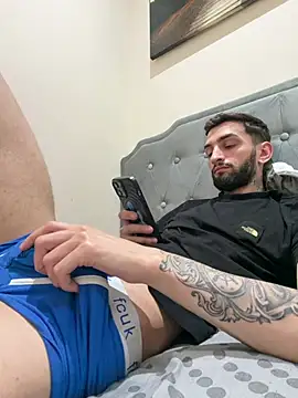 Juliann69Ramiro online show from 05/28/26, 12:44