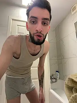 Juliann69Ramiro online show from 02/18/26, 08:05