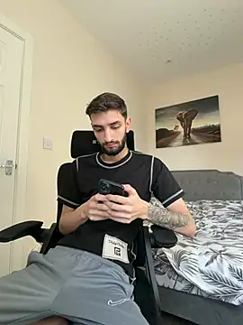 Juliann69Ramiro online show from 01/14/26, 01:26