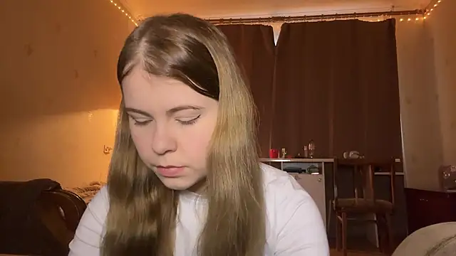 Snapshot of MaevAmy chatting on 01/12/26, 11:50 MaevAmy online show from 01/12/26, 11:50