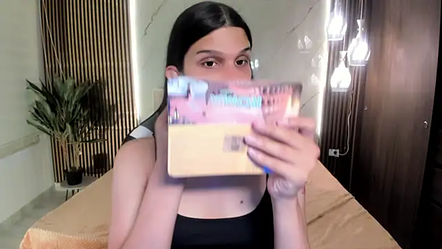 Bianca baldwin  online show from 12/22/25, 08:42