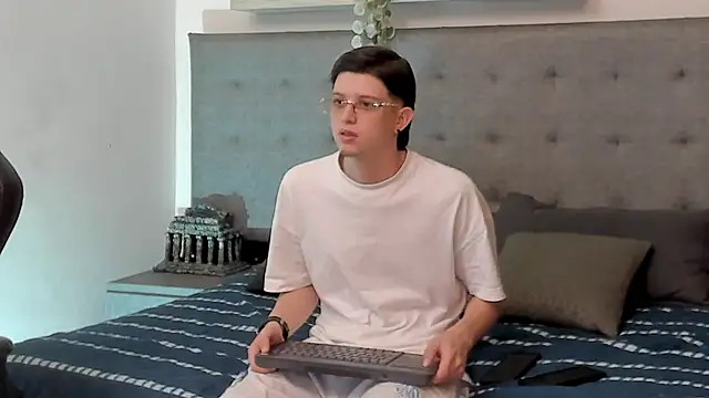 sebastamayo  online show from 02/03/26, 08:58